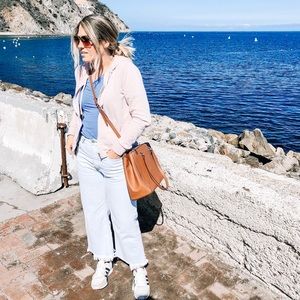 Meet your Posher, Janet